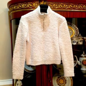 Kendall & Kylie Zippered Long Sleeve White Sweater sz.S